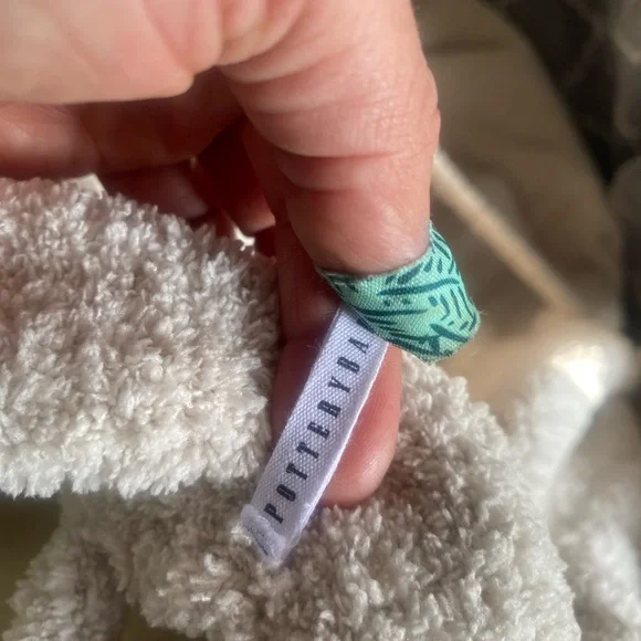 Pottery Barn Cream Plush cozy ribbed Robe - Picture 11 of 14